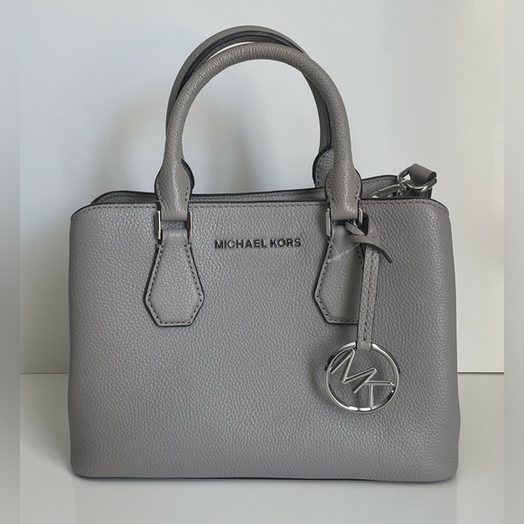 ⭐️ Host Pick ⭐️ BNWT Michael Kors Pearl Grey Camille Small Leather Satch… - Picture 1 of 9